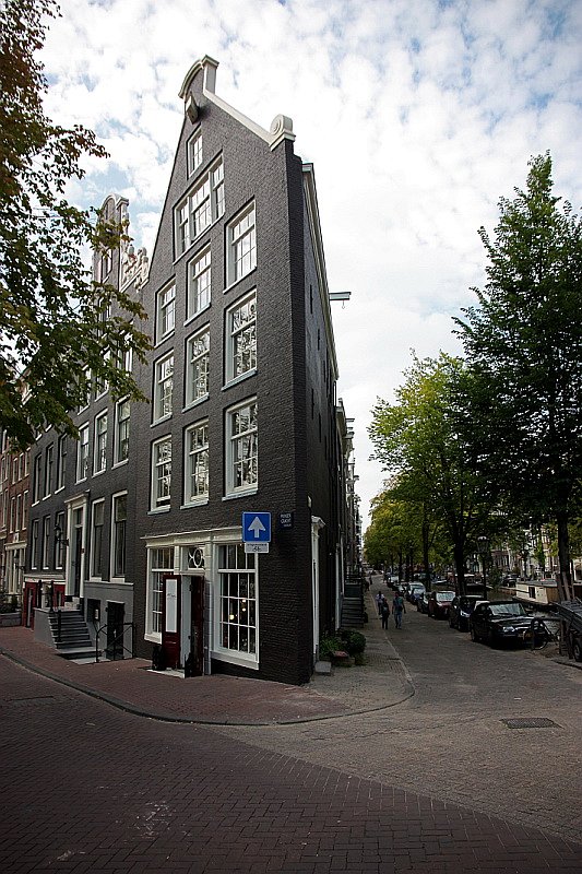 1708.jpg